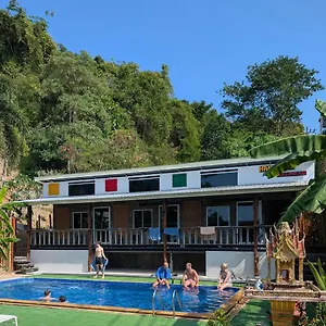 Hangover Chill & Hill Auberge de jeunesse