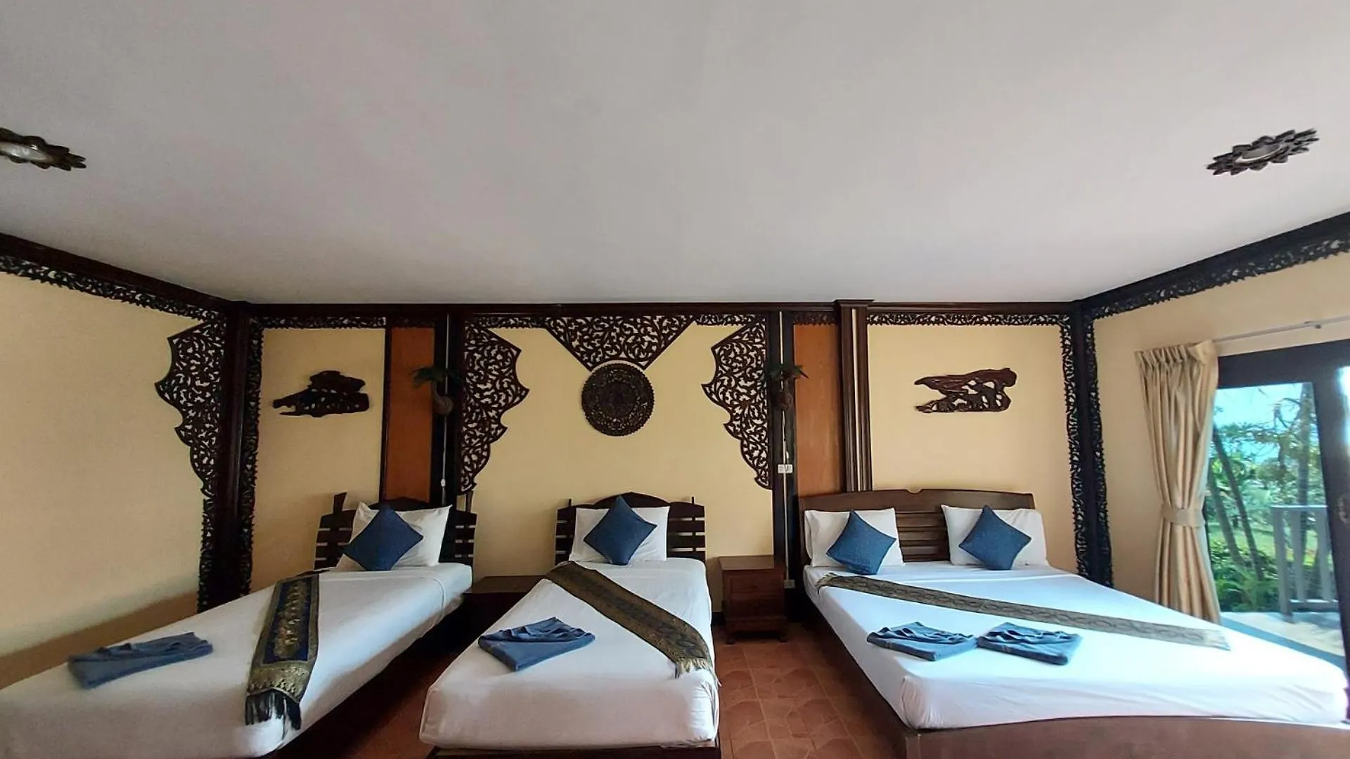 מלון קו פי פי Paradise Pearl Bungalows